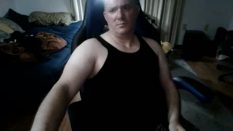 Snapshot of emsguy1 chatting on 06-03-26, 05:43 Matt online show from 06-03-26, 05:43