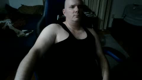 Snapshot of emsguy1 chatting on 06-08-26, 04:13 Matt online show from 06-08-26, 04:13