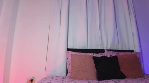 Emy online show from 05-07-26, 02:50