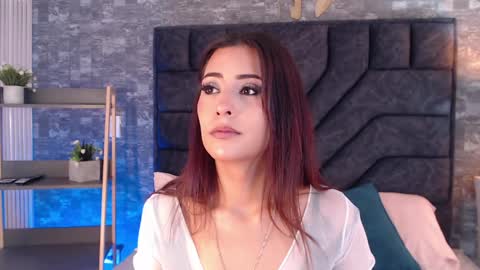 Snapshot of emy_fg chatting on 05-16-26, 08:07 Emy online show from 05-16-26, 08:07