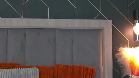 Snapshot of emylaveau chatting on 07-09-26, 05:55 Emy online show from 07-09-26, 05:55