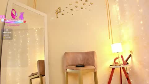 EMYLY  online show from 11-19-25, 11:27