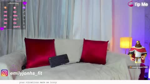 EMYLY  online show from 05-15-26, 08:27