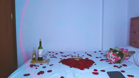 Snapshot of emysofia chatting on 02-15-26, 05:04 SOFI online show from 02-15-26, 05:04