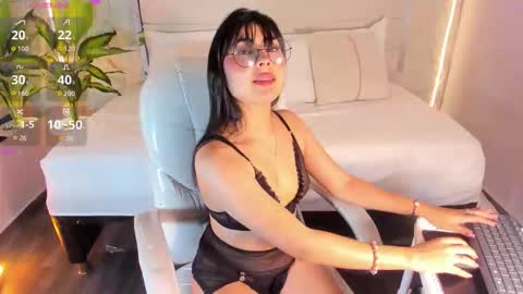 Emy online show from 03-12-26, 04:51