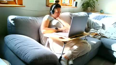Snapshot of emyxxl chatting on 06-25-26, 12:20 emyxxl online show from 06-25-26, 12:20
