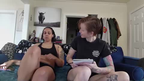 Snapshot of enby_dykes chatting on 12-03-24, 07:11 Cedar redhead and River brunette online show from 12-03-24, 07:11