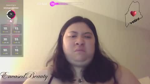 Snapshot of encasedbeauty chatting on 01-19-25, 05:15 Ela online show from 01-19-25, 05:15