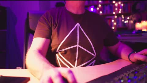 uk online show from 01-04-25, 12:59