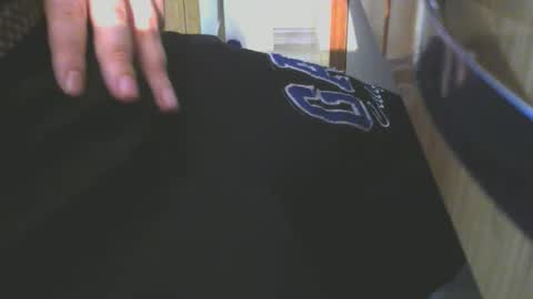 Snapshot of engin_83 chatting on 01-03-25, 11:12 engin_83 online show from 01-03-25, 11:12