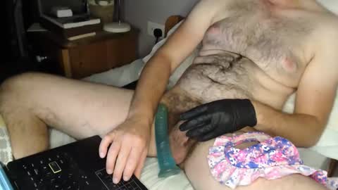 Snapshot of englishshyguyuk chatting on 10-03-25, 09:12 englishshyguyuk online show from 10-03-25, 09:12