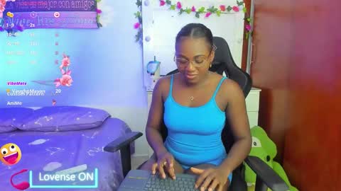 Snapshot of enith20 chatting on 11-11-25, 07:25 yice online show from 11-11-25, 07:25