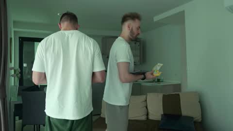 Johnny online show from 02-08-26, 01:53