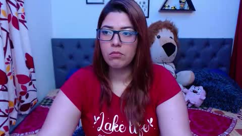 Snapshot of enjoymoon77 chatting on 02-08-26, 03:32 Lunamedel24 online show from 02-08-26, 03:32