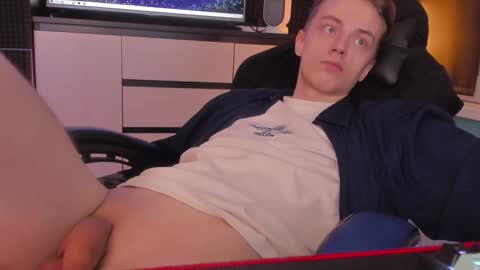 Snapshot of enkeer chatting on 01-06-25, 01:53 Enker online show from 01-06-25, 01:53