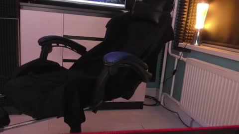 Snapshot of enkeer chatting on 01-07-25, 02:10 Enker online show from 01-07-25, 02:10