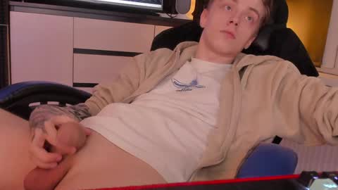 Snapshot of enkeer chatting on 01-09-25, 01:39 Enker online show from 01-09-25, 01:39
