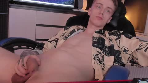 Snapshot of enkeer chatting on 02-02-25, 09:02 Enker online show from 02-02-25, 09:02
