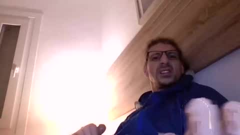 Snapshot of enri222 chatting on 03-04-25, 01:12 rineking online show from 03-04-25, 01:12