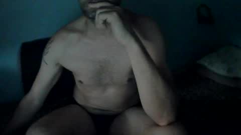 Snapshot of enrike86 chatting on 07-12-26, 04:42 enrike86 online show from 07-12-26, 04:42