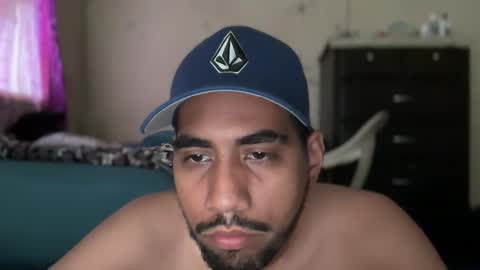 Snapshot of enriquegc197 chatting on 01-05-25, 04:27 Enriquegc197 online show from 01-05-25, 04:27