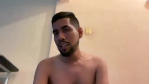 Snapshot of enriquegc197 chatting on 01-17-25, 06:33 Enriquegc197 online show from 01-17-25, 06:33