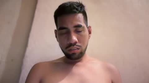 Snapshot of enriquegc197 chatting on 02-16-25, 02:42 Enriquegc197 online show from 02-16-25, 02:42