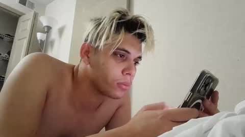 enriquezmartinezjesus92 online show from 11-09-25, 10:19