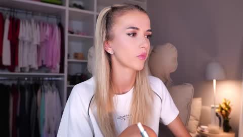 entya online show from 09-15-25, 05:18