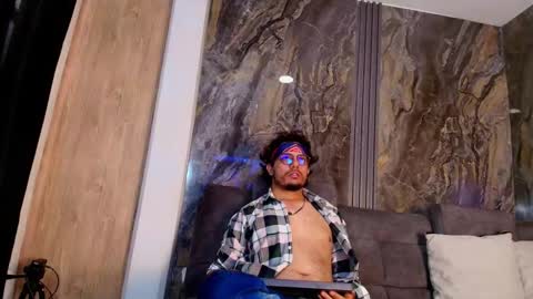 Enzo online show from 12-02-25, 02:01