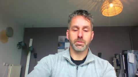 Snapshot of enzoenzo7 chatting on 02-04-25, 09:49 Enzos Massive Cock online show from 02-04-25, 09:49