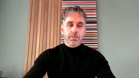 Snapshot of enzoenzo7 chatting on 10-15-25, 08:47 Enzos Massive Cock online show from 10-15-25, 08:47