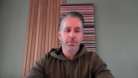 Snapshot of enzoenzo7 chatting on 11-04-25, 08:46 Enzos Massive Cock online show from 11-04-25, 08:46