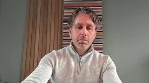 Snapshot of enzoenzo7 chatting on 03-11-26, 01:28 Enzos Massive Cock online show from 03-11-26, 01:28