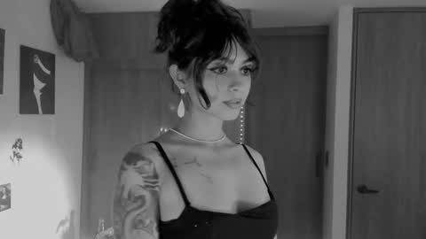 Leyla online show from 01-09-26, 01:19