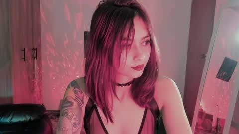 Leyla online show from 04-30-26, 01:01