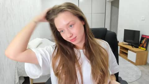 Renata online show from 01-17-25, 03:11