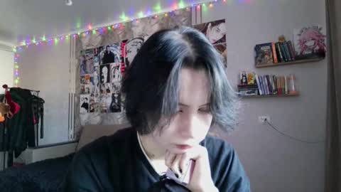 Snapshot of epifaniapaolino chatting on 01-16-26, 09:57 Lucy NEXT STREAM January 5 HNY online show from 01-16-26, 09:57