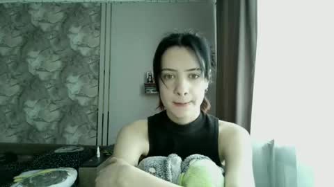 Snapshot of epifaniapaolino chatting on 02-04-26, 06:52 Lucy NEXT STREAM January 5 HNY online show from 02-04-26, 06:52