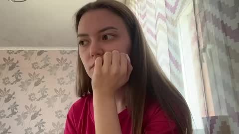 Lily online show from 05-06-26, 12:52