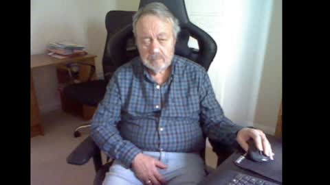erasmus_d online show from 01-27-25, 12:48