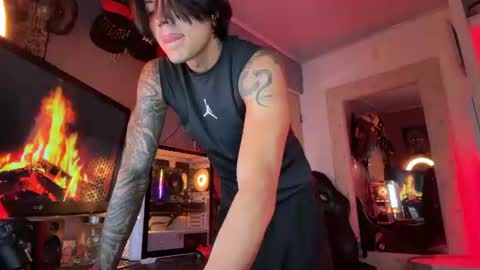 Tht BOSS Eren online show from 07-08-26, 08:13