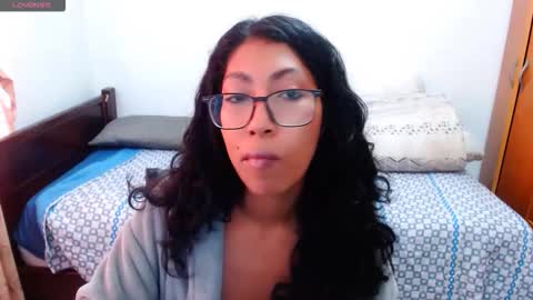 Snapshot of eren_mikasa chatting on 01-13-26, 12:32 sofia online show from 01-13-26, 12:32