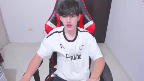 eren_tatakae online show from 12-18-25, 03:34