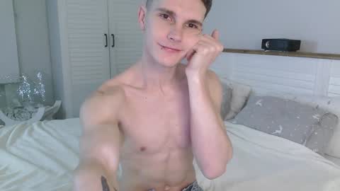 Snapshot of eric_crush chatting on 01-17-25, 03:55 Eric Crush online show from 01-17-25, 03:55