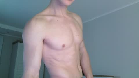 Snapshot of eric_crush chatting on 01-25-25, 03:51 Eric Crush online show from 01-25-25, 03:51