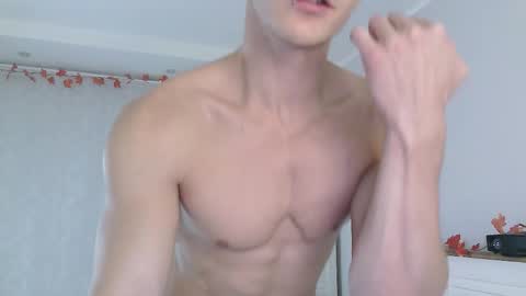 Snapshot of eric_crush chatting on 11-10-25, 03:49 Eric Crush online show from 11-10-25, 03:49