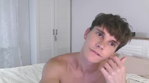 Snapshot of eric_crush chatting on 12-01-25, 07:13 Eric Crush online show from 12-01-25, 07:13