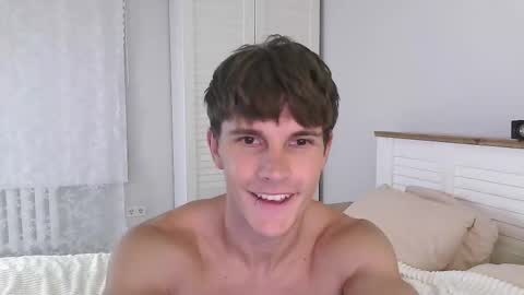 Snapshot of eric_crush chatting on 12-05-25, 07:28 Eric Crush online show from 12-05-25, 07:28