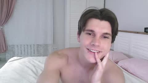 Snapshot of eric_crush chatting on 02-10-26, 04:16 Eric Crush online show from 02-10-26, 04:16